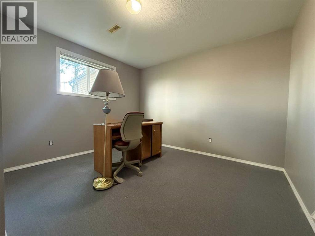 528 16 Street, Wainwright, Alberta  T9W 1J7 - Photo 26 - A2318258