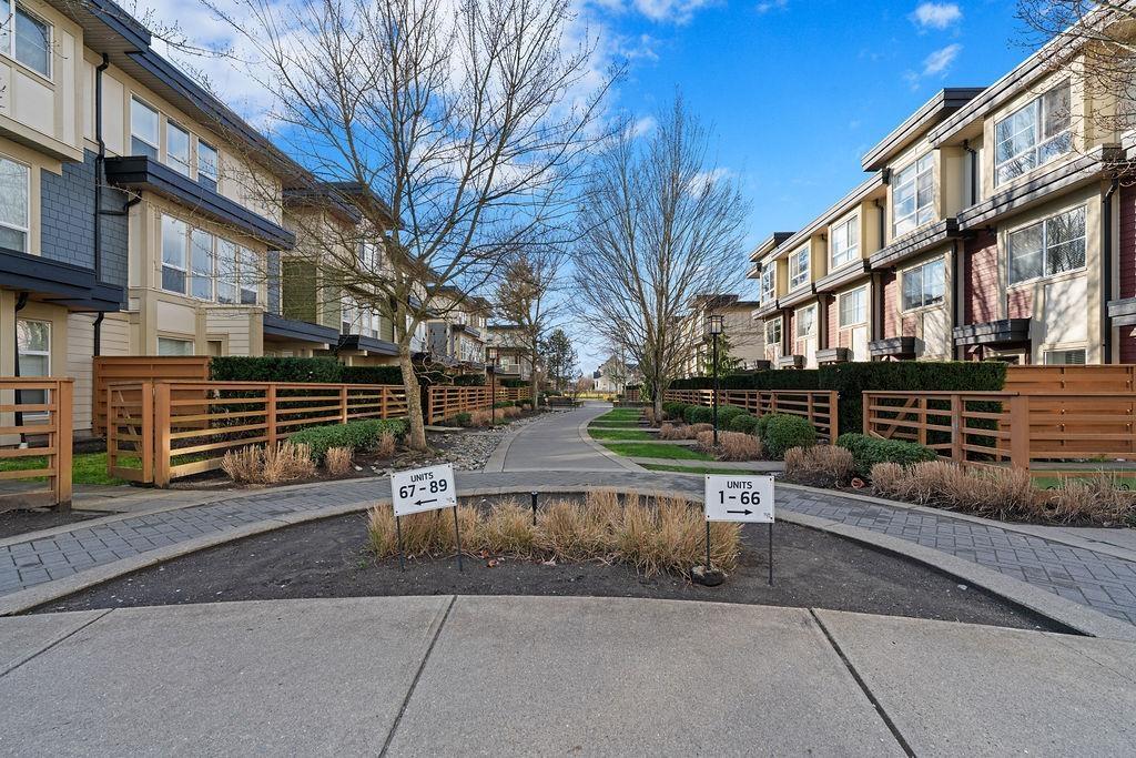 39 19477 72a Avenue, Surrey, British Columbia  V4N 6M2 - Photo 34 - R3140157