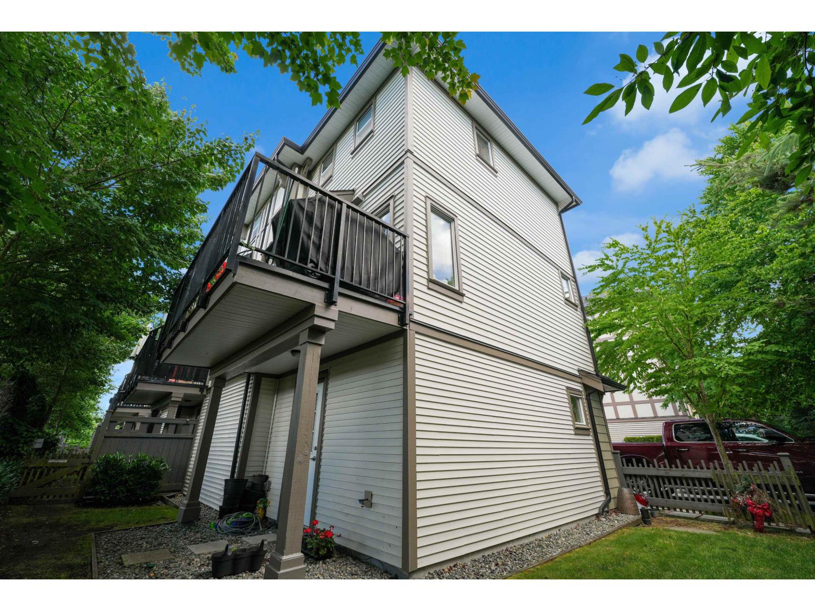 30 7848 209 Street, Langley, British Columbia  V6B 0G4 - Photo 3 - R3156974