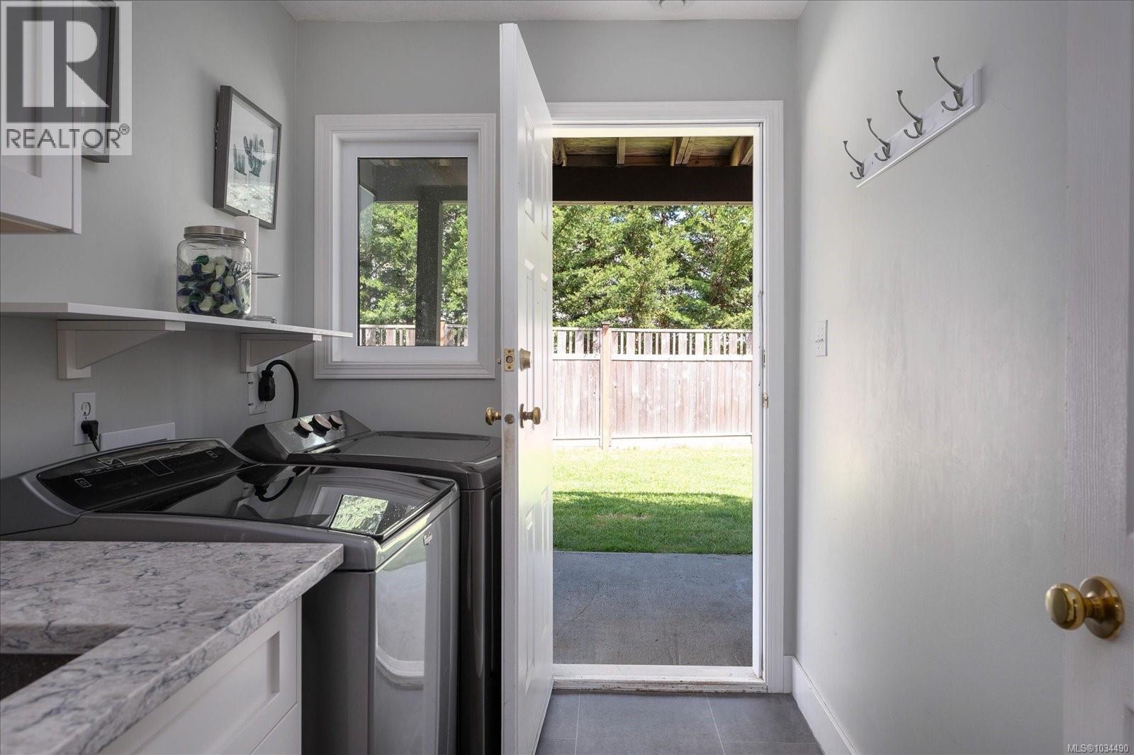 672 Foster Dr, Parksville, British Columbia  V9P 1A8 - Photo 36 - 1034490