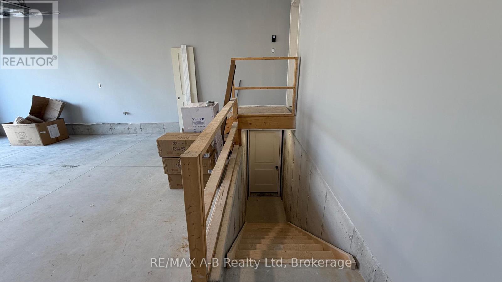 8 Orchard Drive, Stratford, Ontario  N5A 0L1 - Photo 46 - X13547326