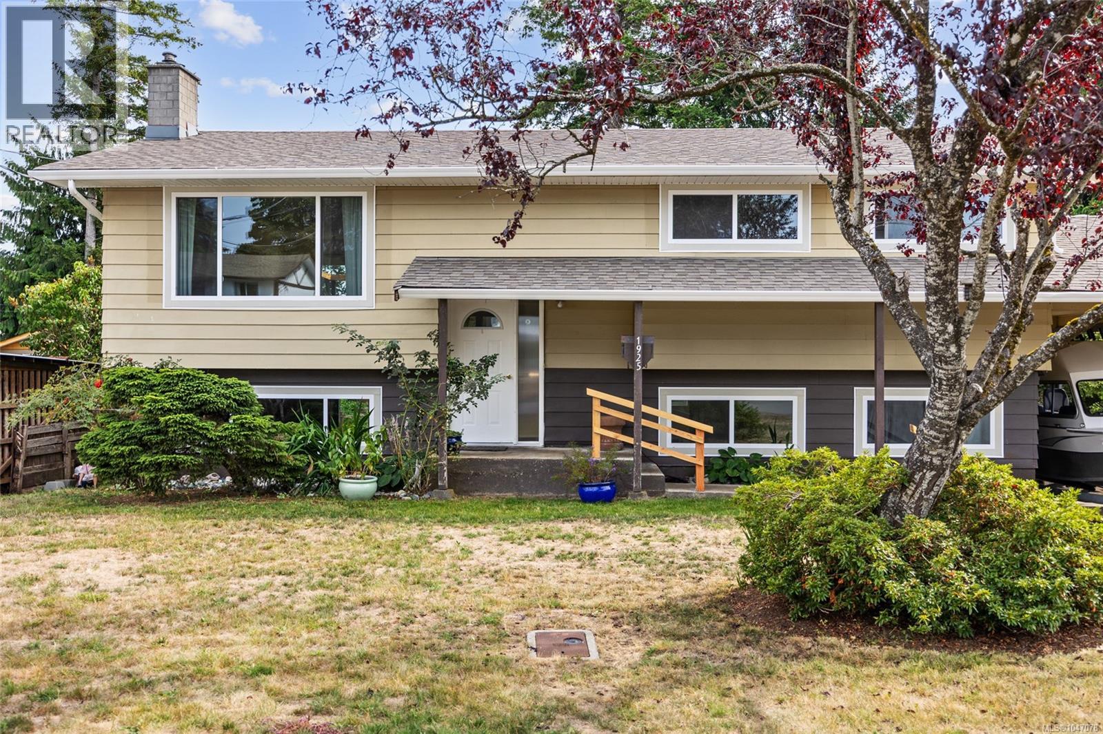 1925 Cougar Cres, Comox, British Columbia