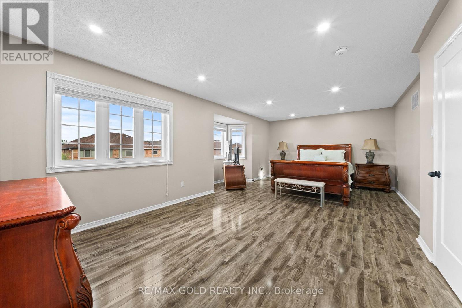 119 Mountainash Road, Brampton, Ontario L6R 1H8 - Photo 23 - W13678988