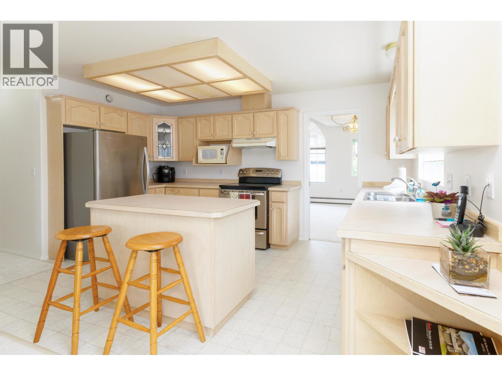 1655 Mcpherson Drive, Port Coquitlam, British Columbia  V3C 6C9 - Photo 9 - R3157006