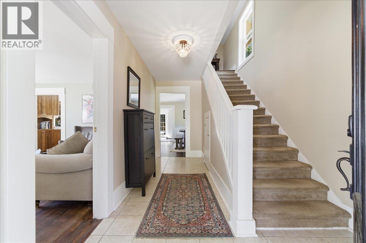 20590 Westfield Avenue, Maple Ridge, British Columbia  V2X 1L4 - Photo 5 - R3157026