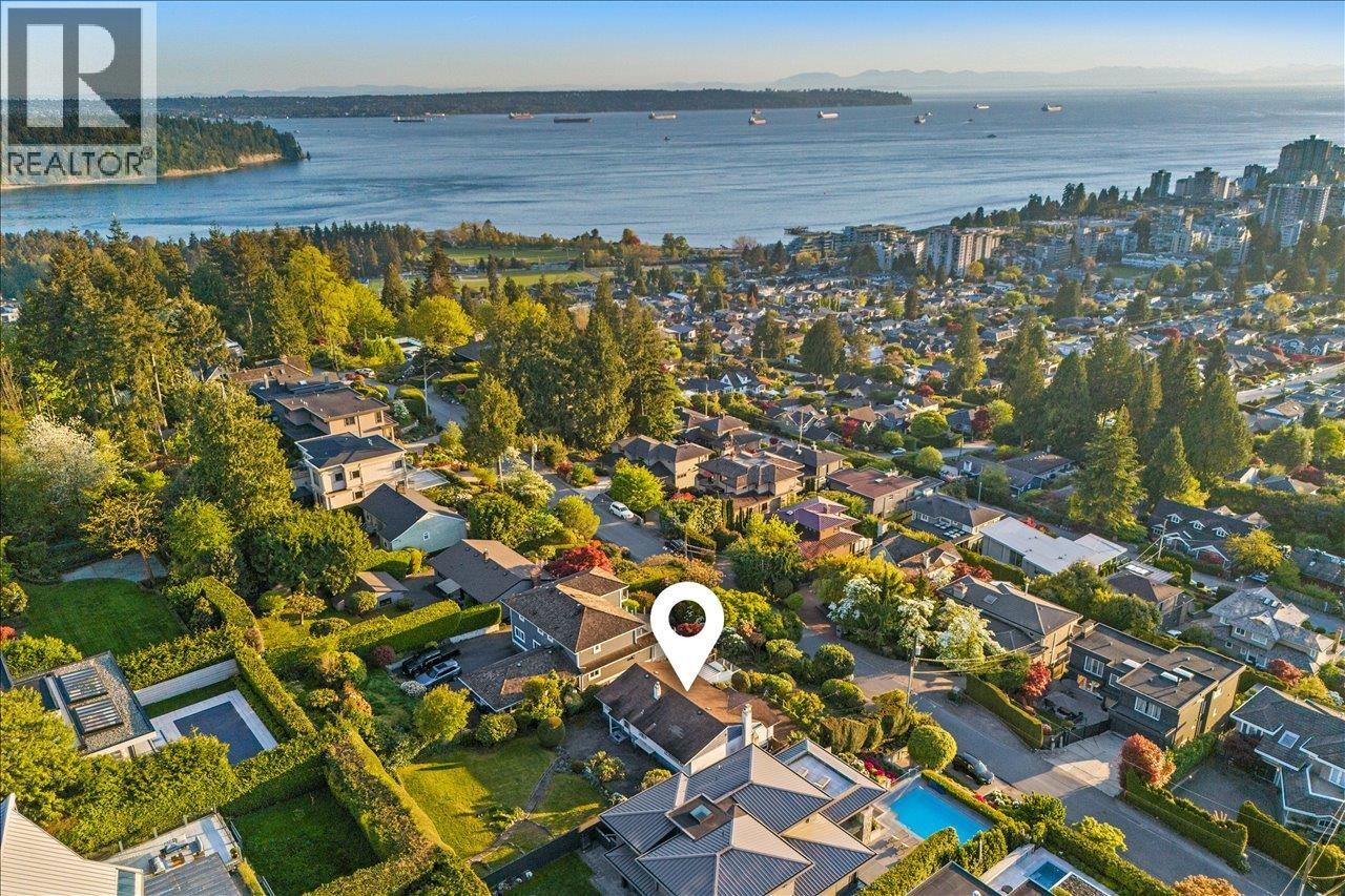 982 Braeside Street, West Vancouver, British Columbia  V7T 2K8 - Photo 39 - R3157046