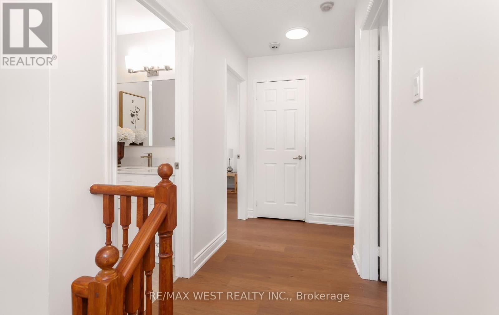 5239 Bushelgrove Circle, Mississauga, Ontario  L5M 6C5 - Photo 19 - W13689636