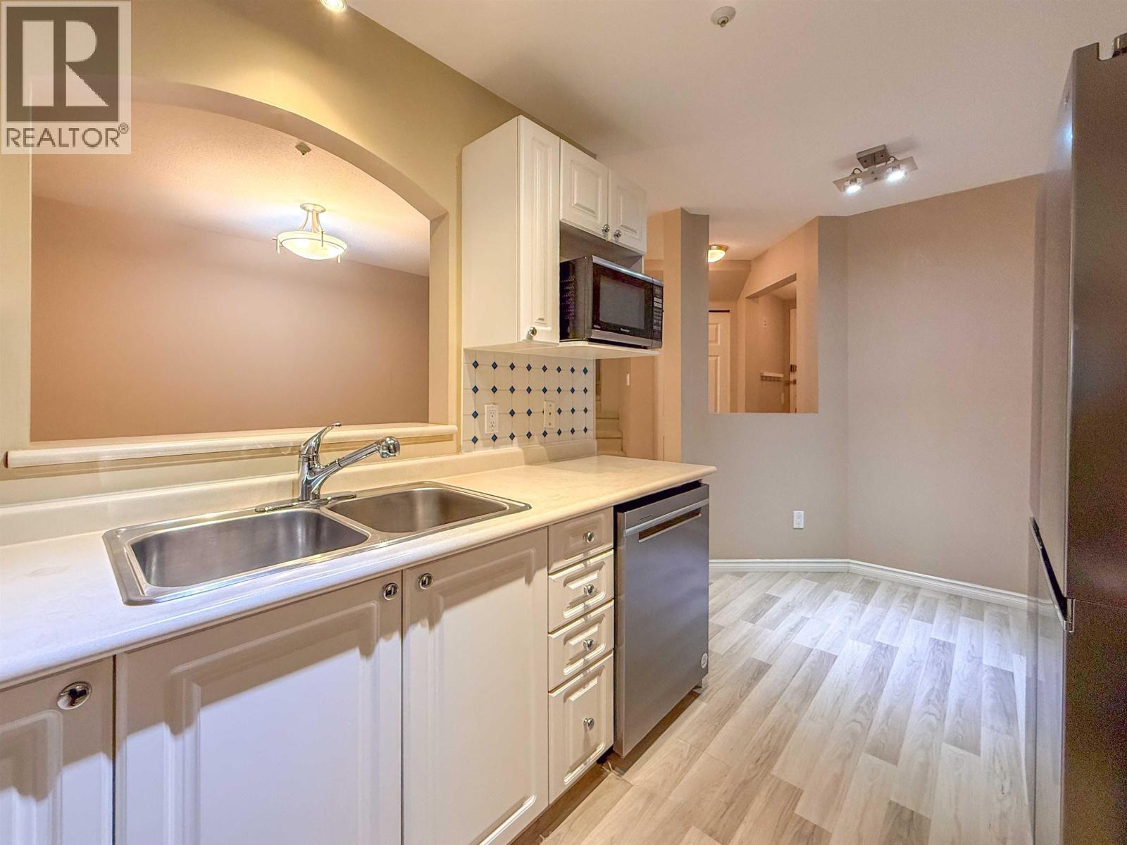 120 2970 Princess Crescent, Coquitlam, British Columbia  V3B 7R5 - Photo 8 - R3156766