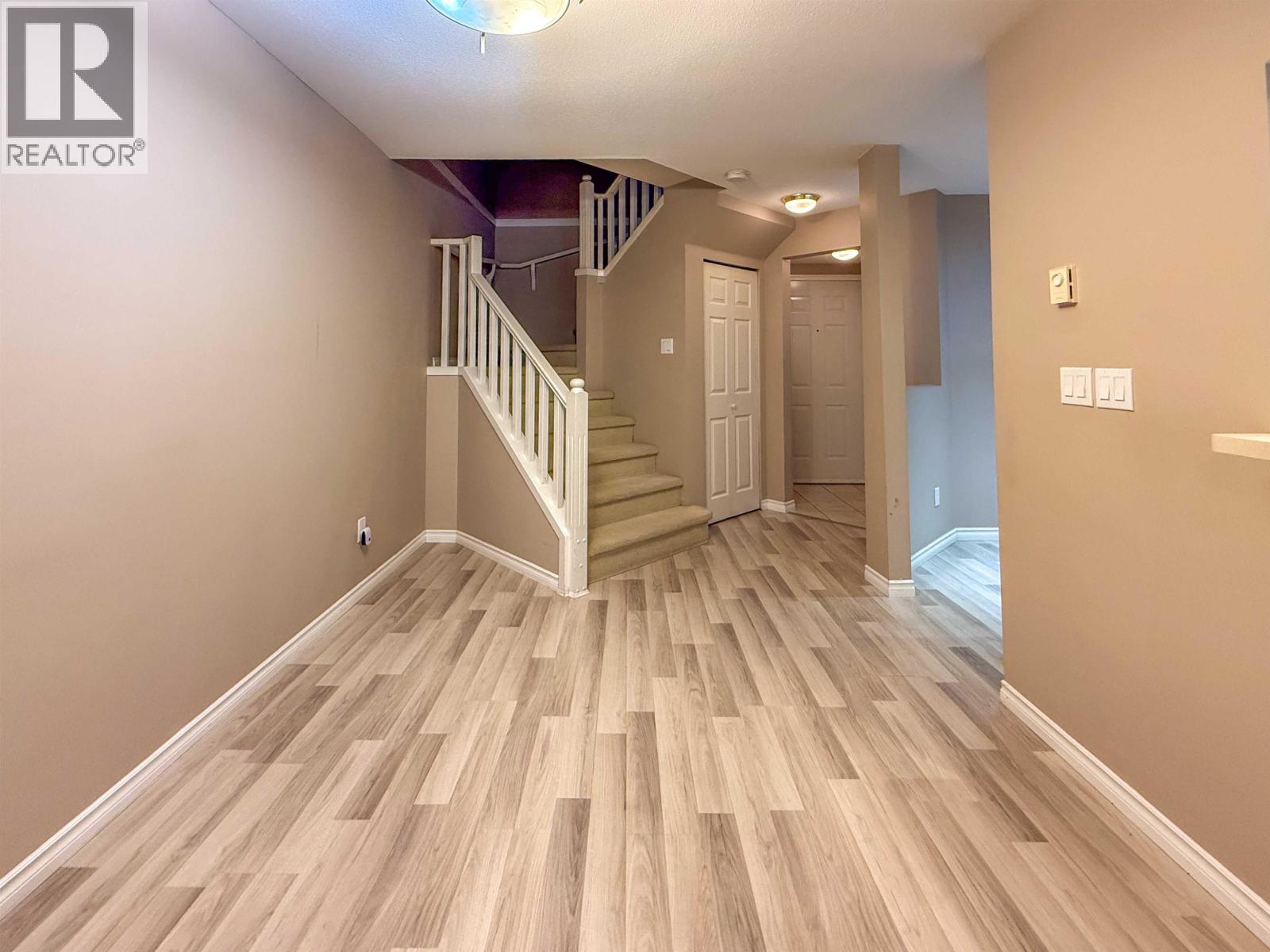 120 2970 Princess Crescent, Coquitlam, British Columbia  V3B 7R5 - Photo 5 - R3156766