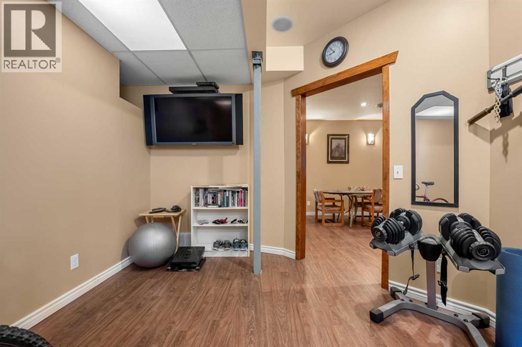 31 Elgin Green SE, Calgary, Alberta  T2Z 3Y8 - Photo 40 - A2334539