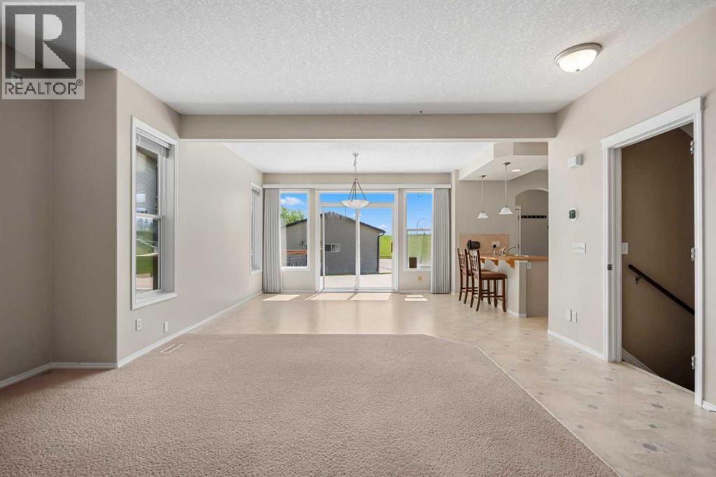31 Elgin Green SE, Calgary, Alberta  T2Z 3Y8 - Photo 8 - A2334539