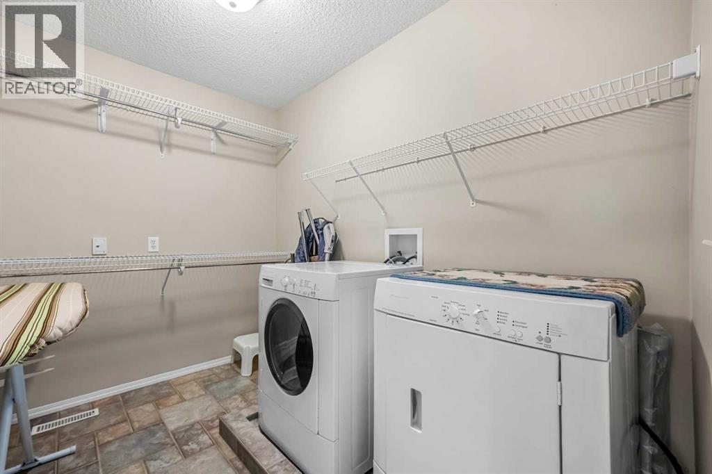 31 Elgin Green SE, Calgary, Alberta  T2Z 3Y8 - Photo 31 - A2334539