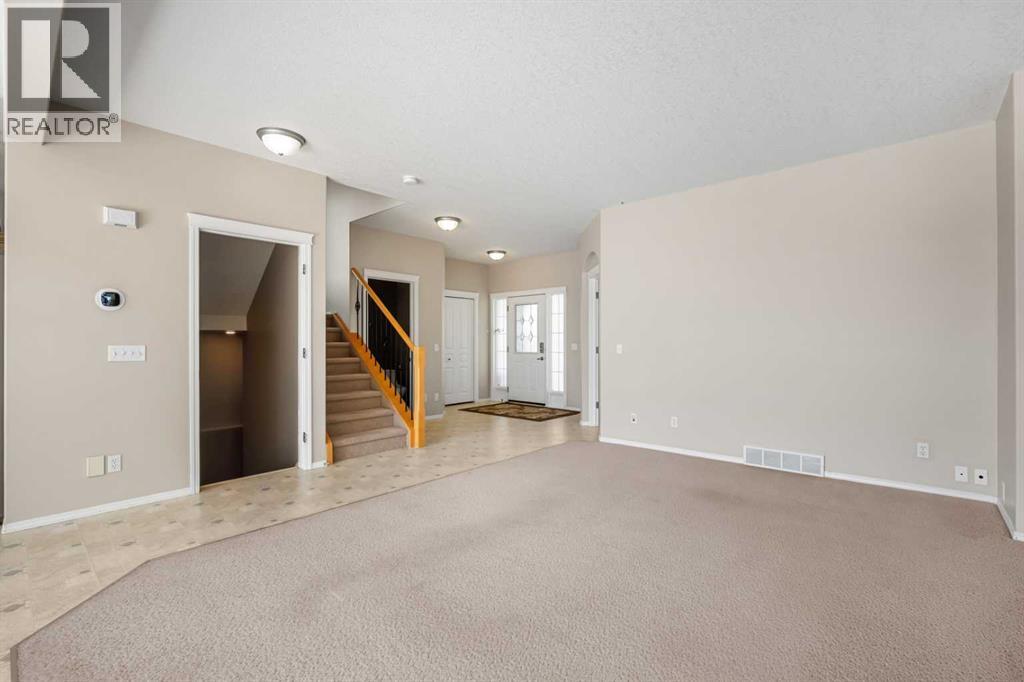31 Elgin Green SE, Calgary, Alberta  T2Z 3Y8 - Photo 10 - A2334539