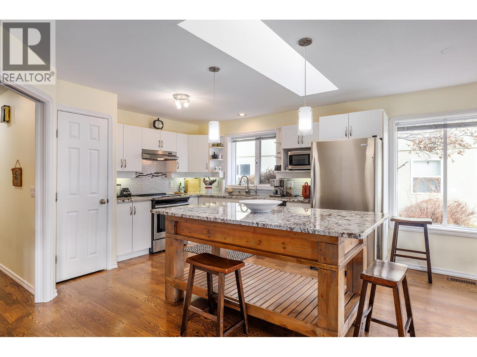 452 Glen Pine Court Unit# 19, Kelowna, British Columbia  V1V 1W7 - Photo 5 - 10392155