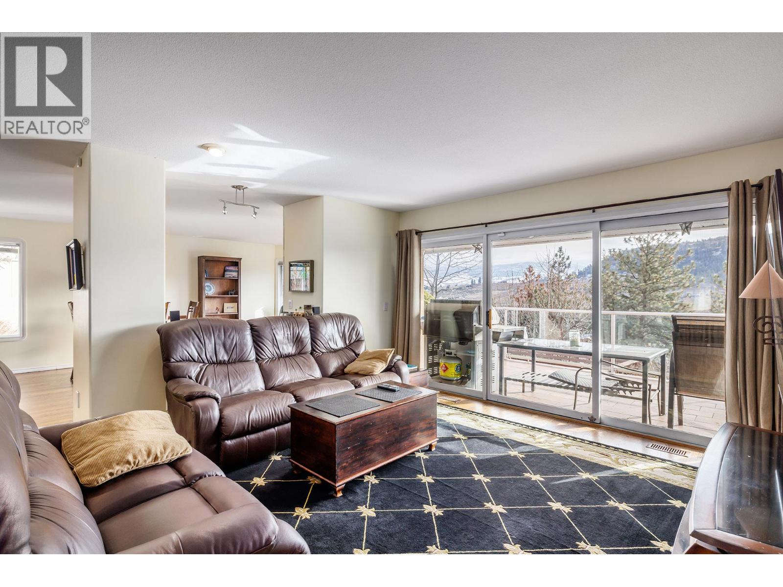 452 Glen Pine Court Unit# 19, Kelowna, British Columbia  V1V 1W7 - Photo 3 - 10392155