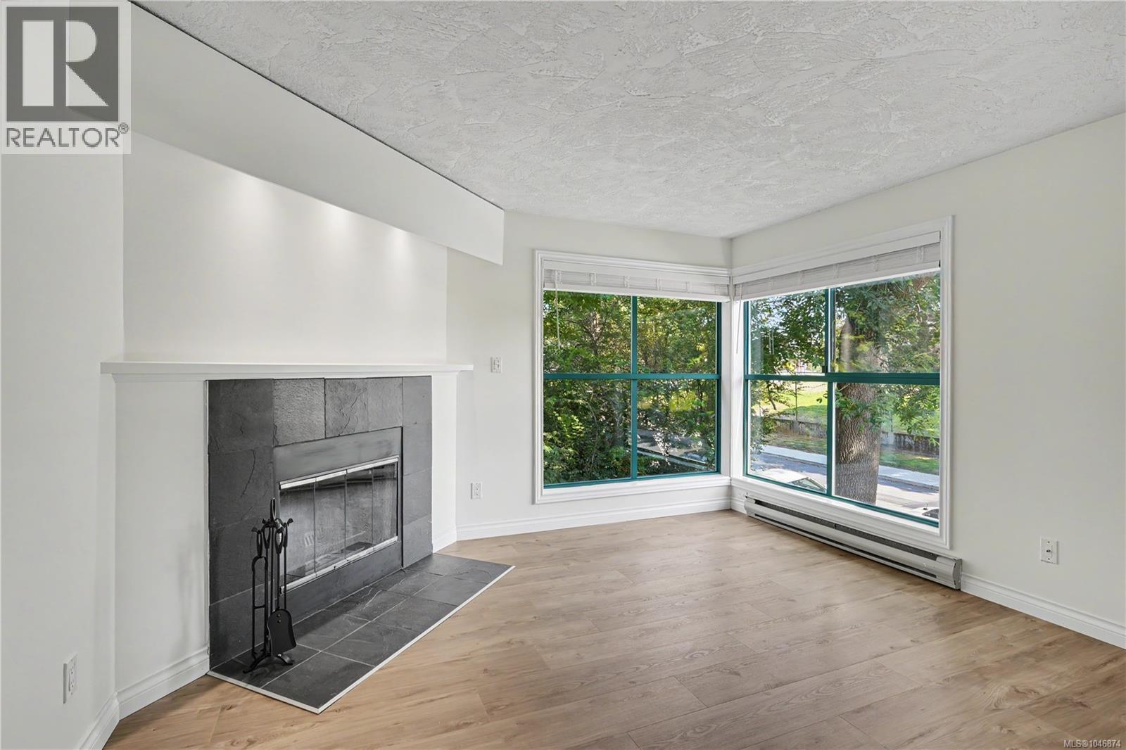 303 1190 View St, Victoria, British Columbia  V8V 5J2 - Photo 12 - 1046874