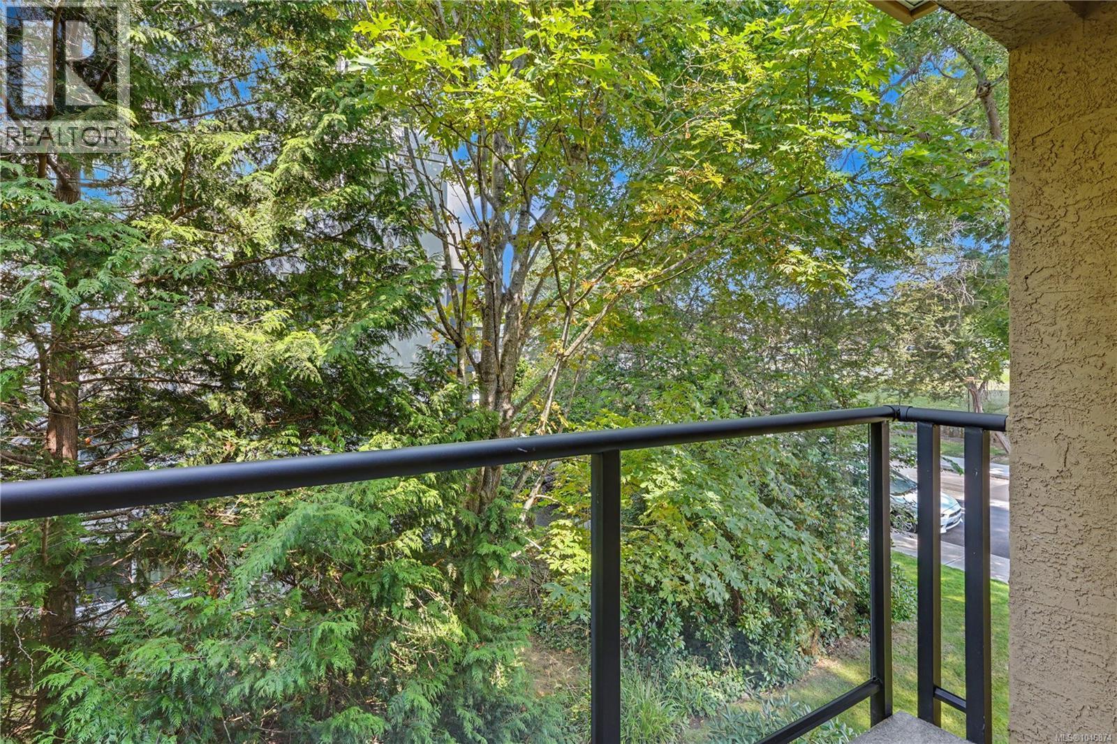 303 1190 View St, Victoria, British Columbia  V8V 5J2 - Photo 16 - 1046874