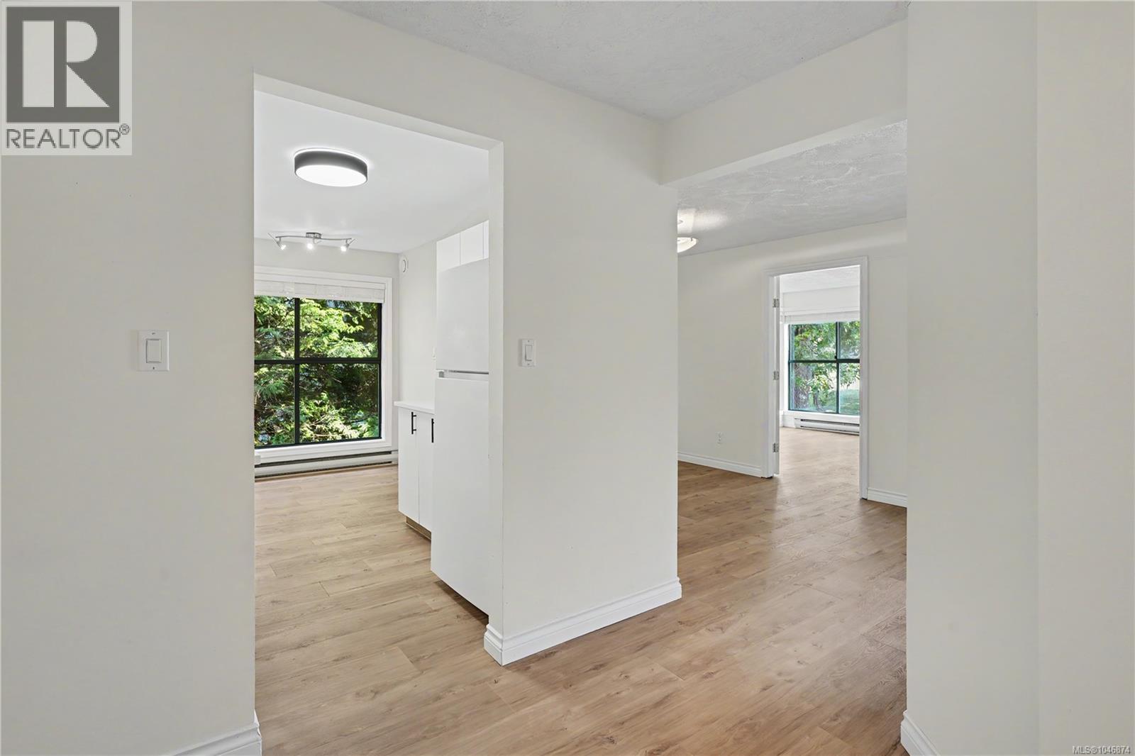 303 1190 View St, Victoria, British Columbia  V8V 5J2 - Photo 20 - 1046874