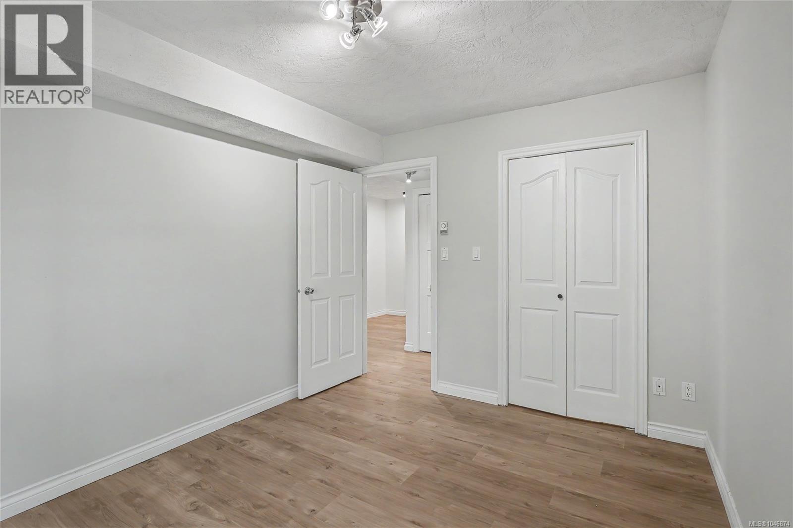 303 1190 View St, Victoria, British Columbia  V8V 5J2 - Photo 28 - 1046874