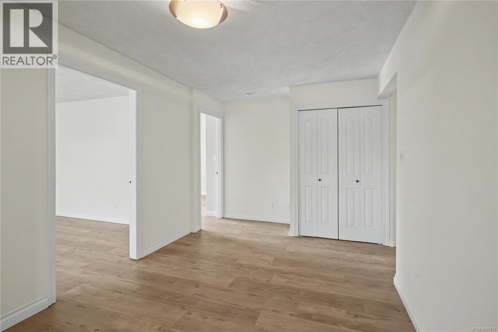 303 1190 View St, Victoria, British Columbia  V8V 5J2 - Photo 8 - 1046874