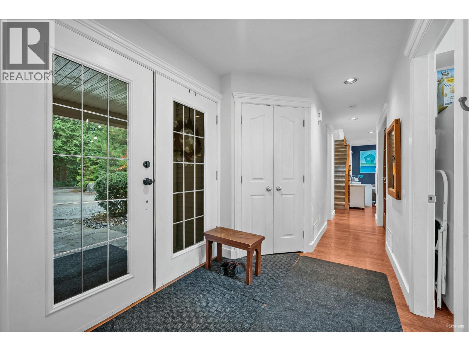 13546 232 Street, Maple Ridge, British Columbia  V4R 2R5 - Photo 2 - R3156589