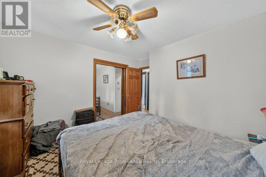 17 West Park Lane/ 32 Tall Pine Road, Addington Highlands, Ontario  K0H 2G0 - Photo 20 - X13689734