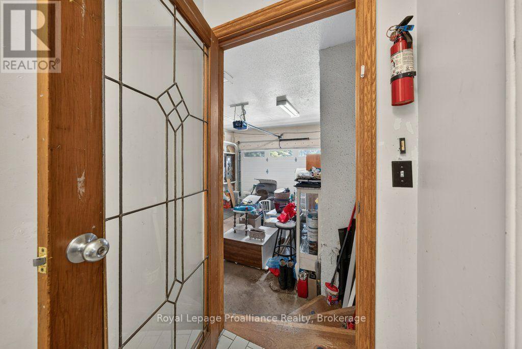 17 West Park Lane/ 32 Tall Pine Road, Addington Highlands, Ontario  K0H 2G0 - Photo 28 - X13689734