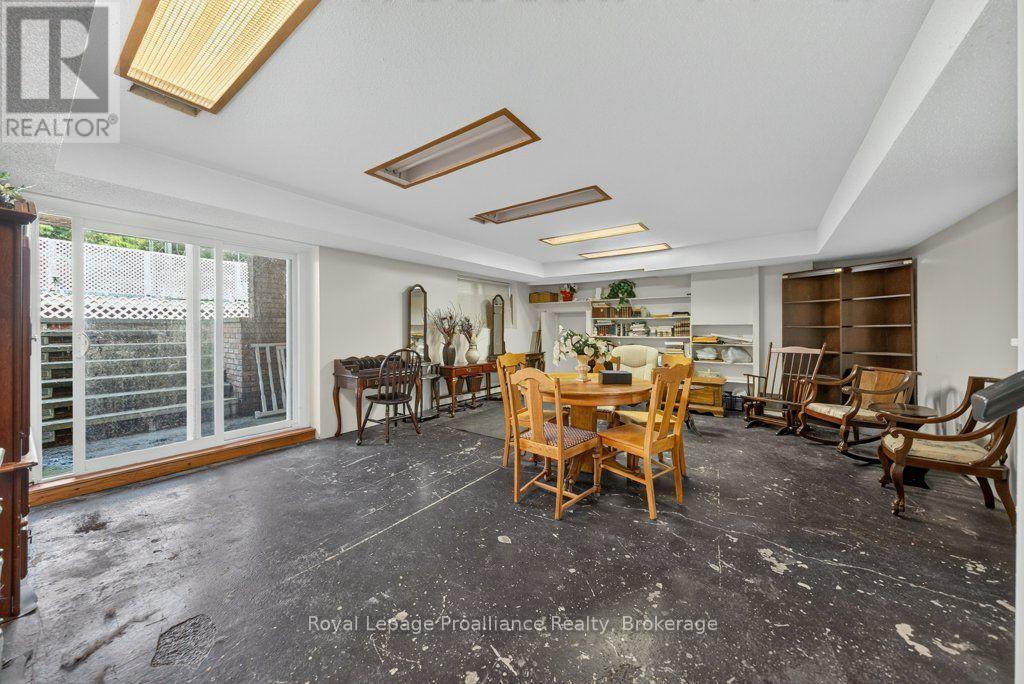 17 West Park Lane/ 32 Tall Pine Road, Addington Highlands, Ontario  K0H 2G0 - Photo 34 - X13689734