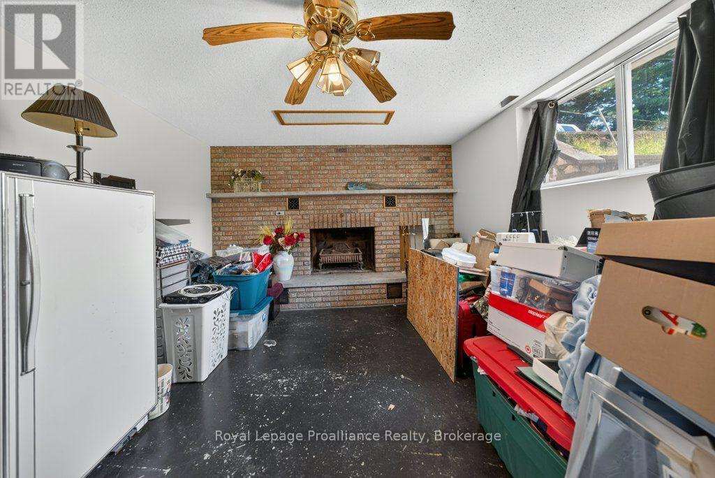 17 West Park Lane/ 32 Tall Pine Road, Addington Highlands, Ontario  K0H 2G0 - Photo 37 - X13689734