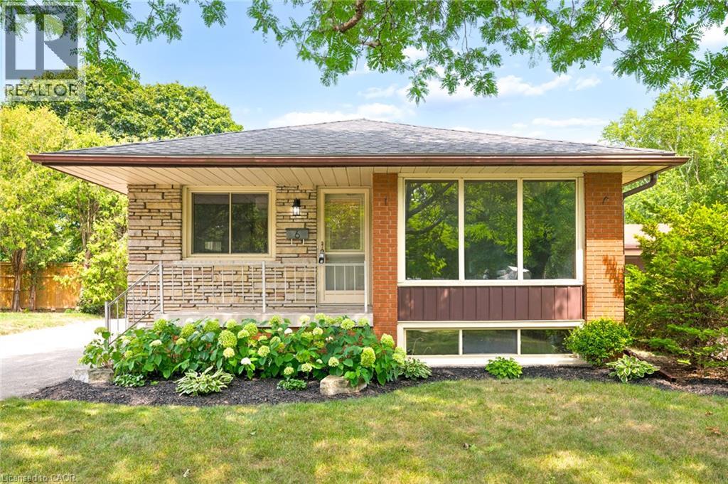 6 ROBROY Court, Brantford, Ontario