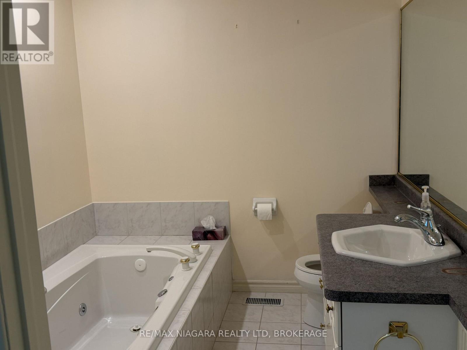 19 - 3516 Main Street, Niagara Falls (Chippawa), Ontario  L2G 6A6 - Photo 16 - X13689694