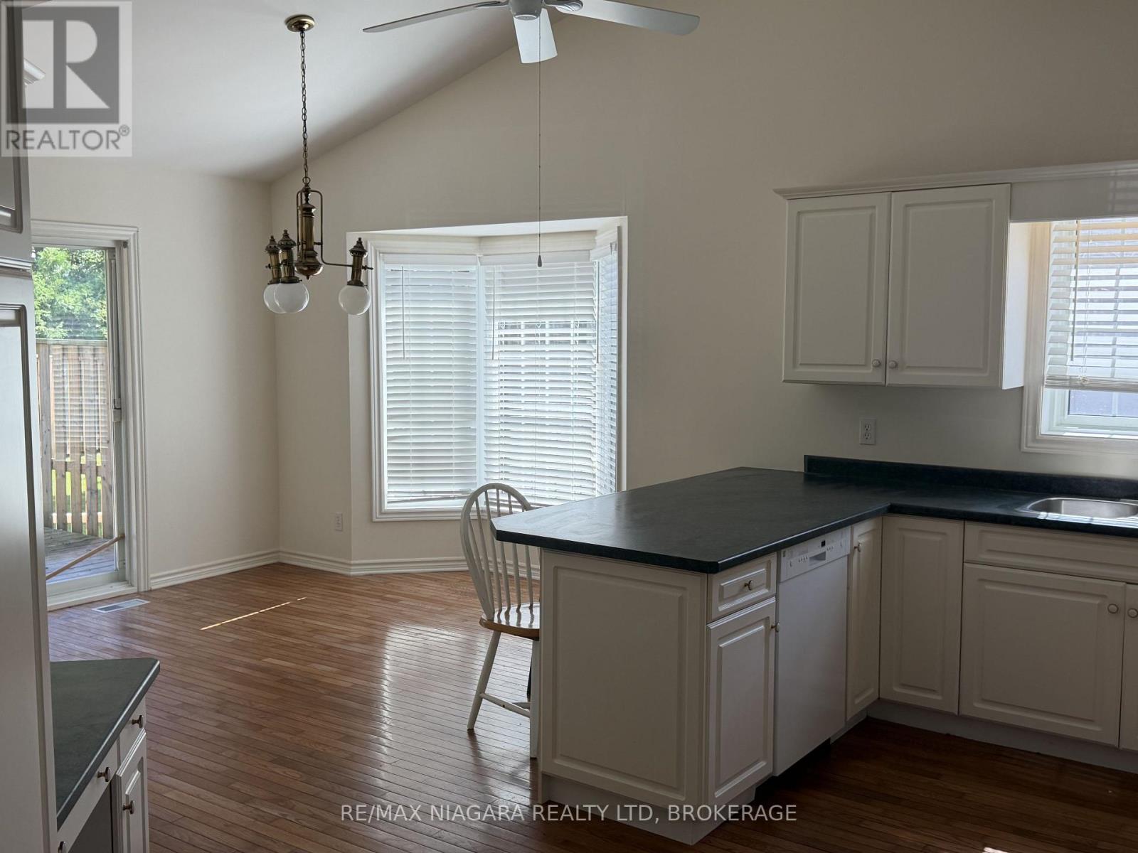 19 - 3516 Main Street, Niagara Falls (Chippawa), Ontario  L2G 6A6 - Photo 8 - X13689694