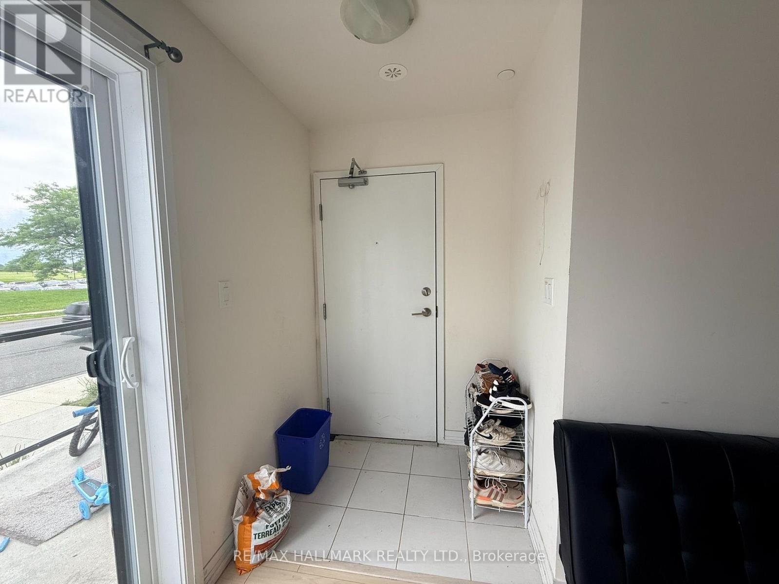 18 - 155 Tapscott Road, Toronto, Ontario  M1B 1E7 - Photo 3 - E13689698