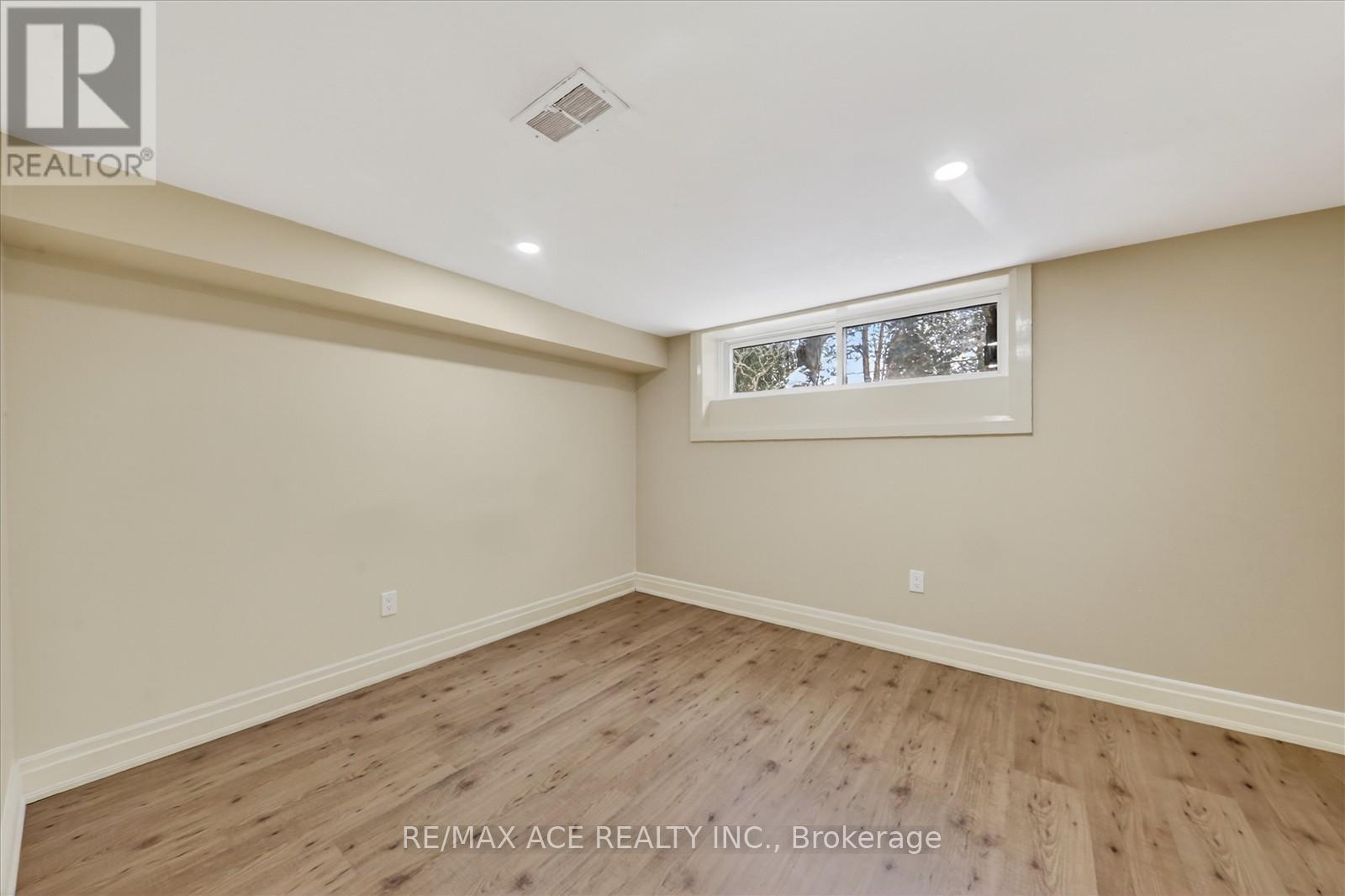 Bsmt - 40 Brinloor Boulevard, Toronto (Scarborough Village), Ontario  M1M 1L5 - Photo 16 - E13689704