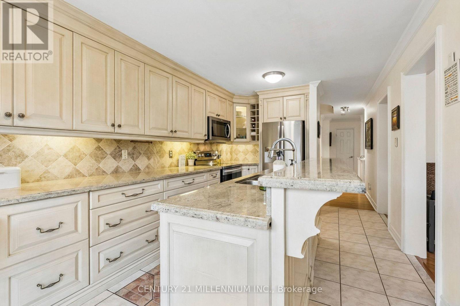 332 St Joan Of Arc Avenue, Vaughan, Ontario  L6A 3N1 - Photo 11 - N13689702