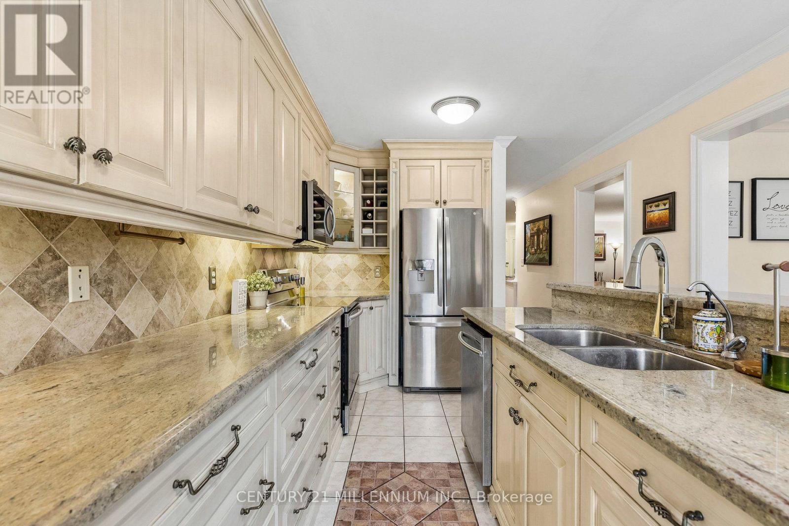 332 St Joan Of Arc Avenue, Vaughan, Ontario  L6A 3N1 - Photo 12 - N13689702