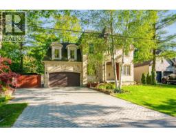 64 RAVINA Crescent, Ancaster, Ontario