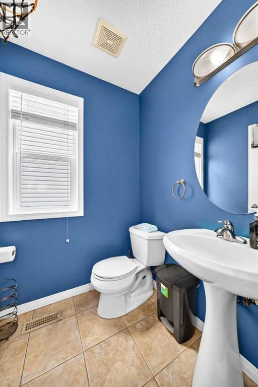 53 Everhollow Park Sw, Calgary, Alberta  T2Y 4R3 - Photo 18 - A2329917