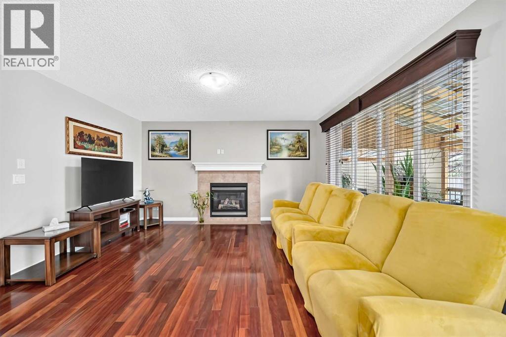53 Everhollow Park Sw, Calgary, Alberta  T2Y 4R3 - Photo 6 - A2329917