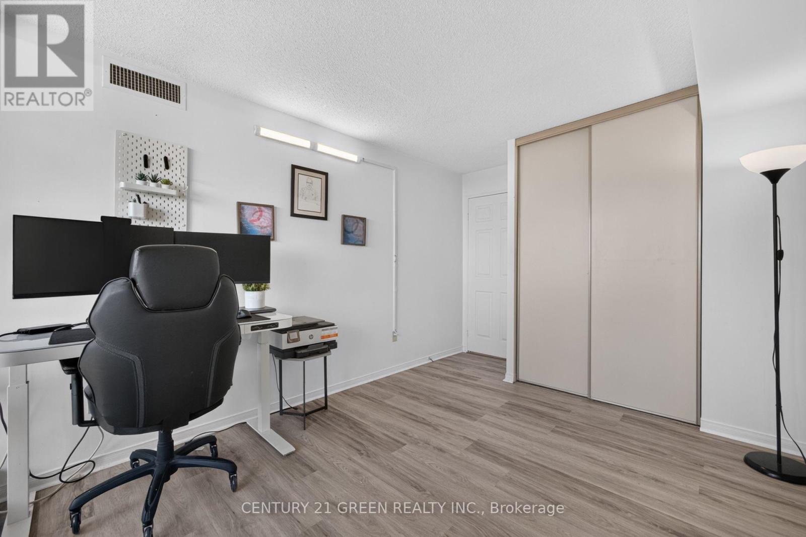 1405 - 350 Rathburn Road W, Mississauga, Ontario  L5B 3Y2 - Photo 30 - W13689666