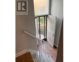 10 MARTINDALE CRESCENT, Brampton, Ontario