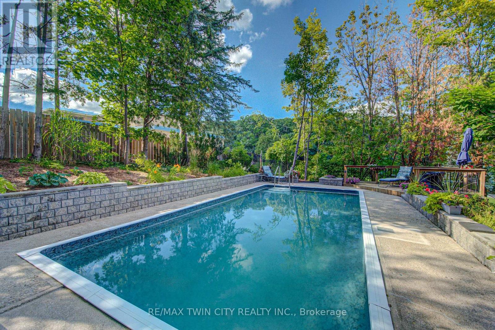 24 Forest Road, Cambridge, Ontario  N1S 3B2 - Photo 35 - X13689740