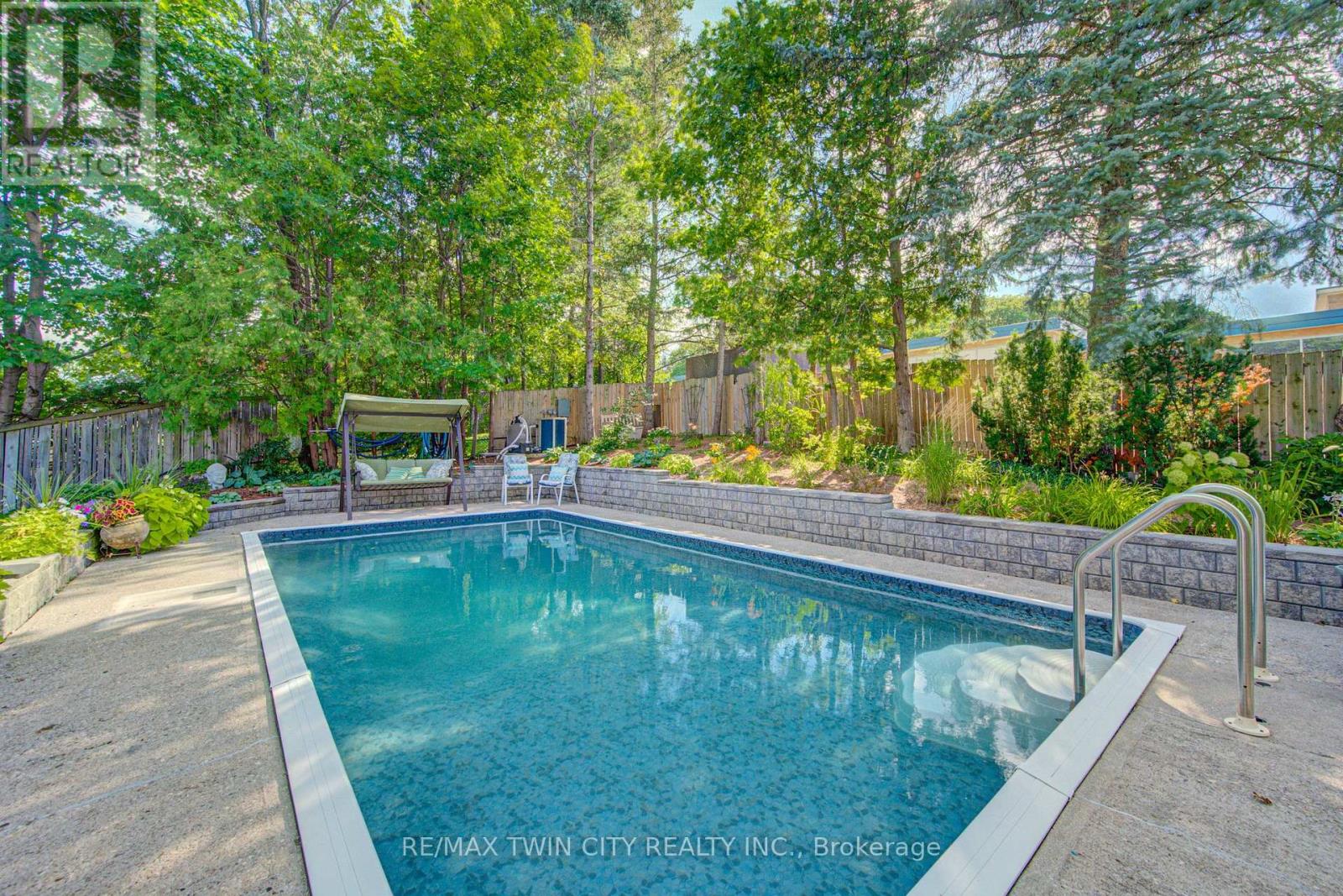 24 Forest Road, Cambridge, Ontario  N1S 3B2 - Photo 36 - X13689740