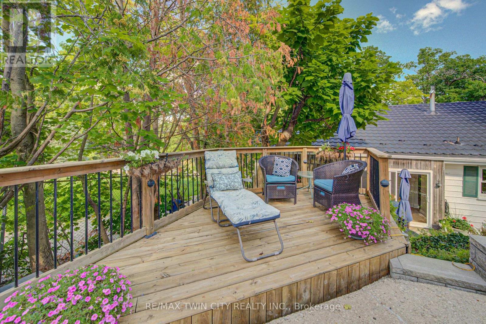 24 Forest Road, Cambridge, Ontario  N1S 3B2 - Photo 37 - X13689740
