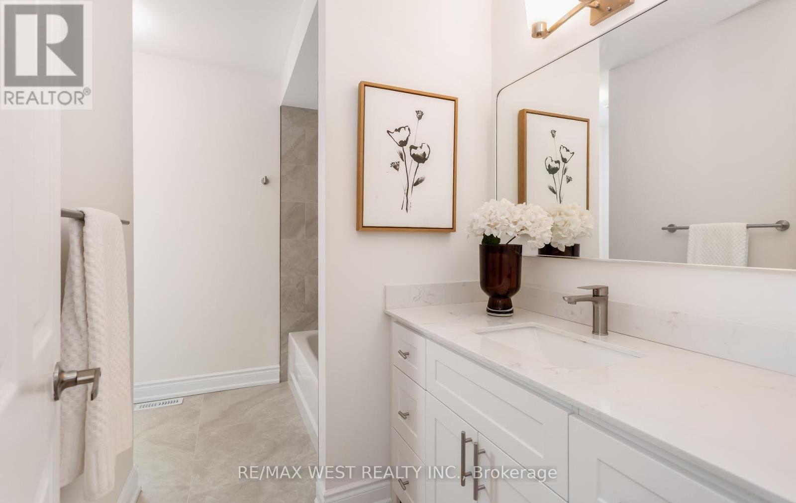 5239 Bushelgrove Circle, Mississauga, Ontario  L5M 6C5 - Photo 31 - W13689636