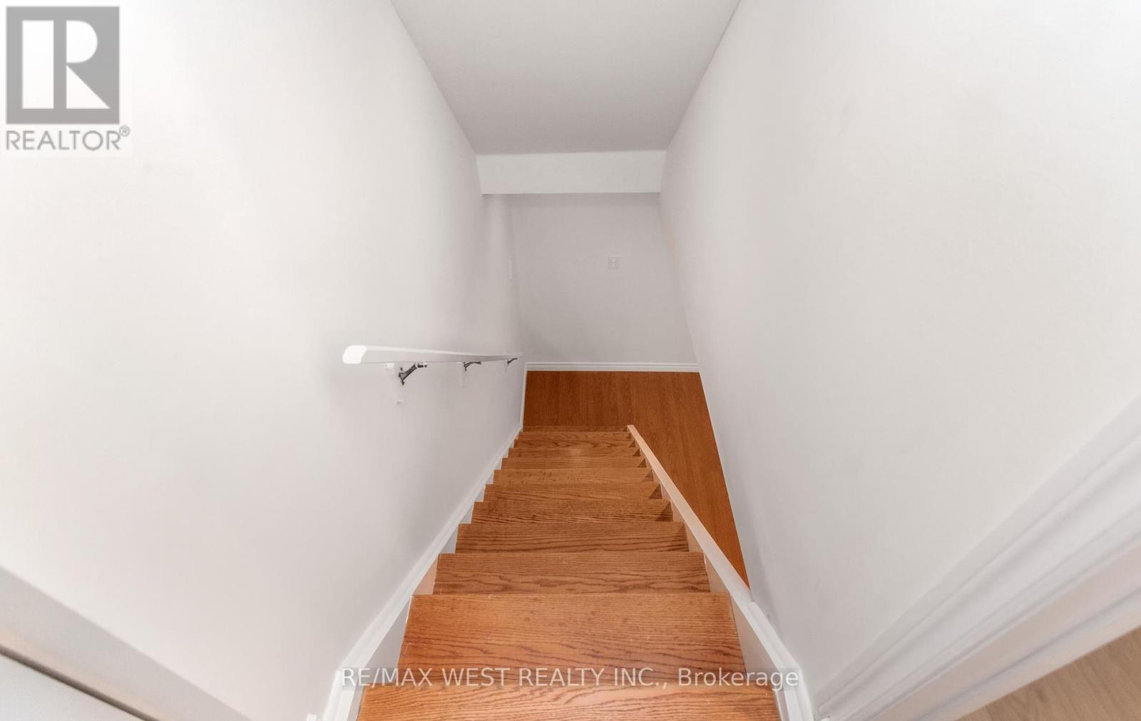 5239 Bushelgrove Circle, Mississauga, Ontario  L5M 6C5 - Photo 35 - W13689636