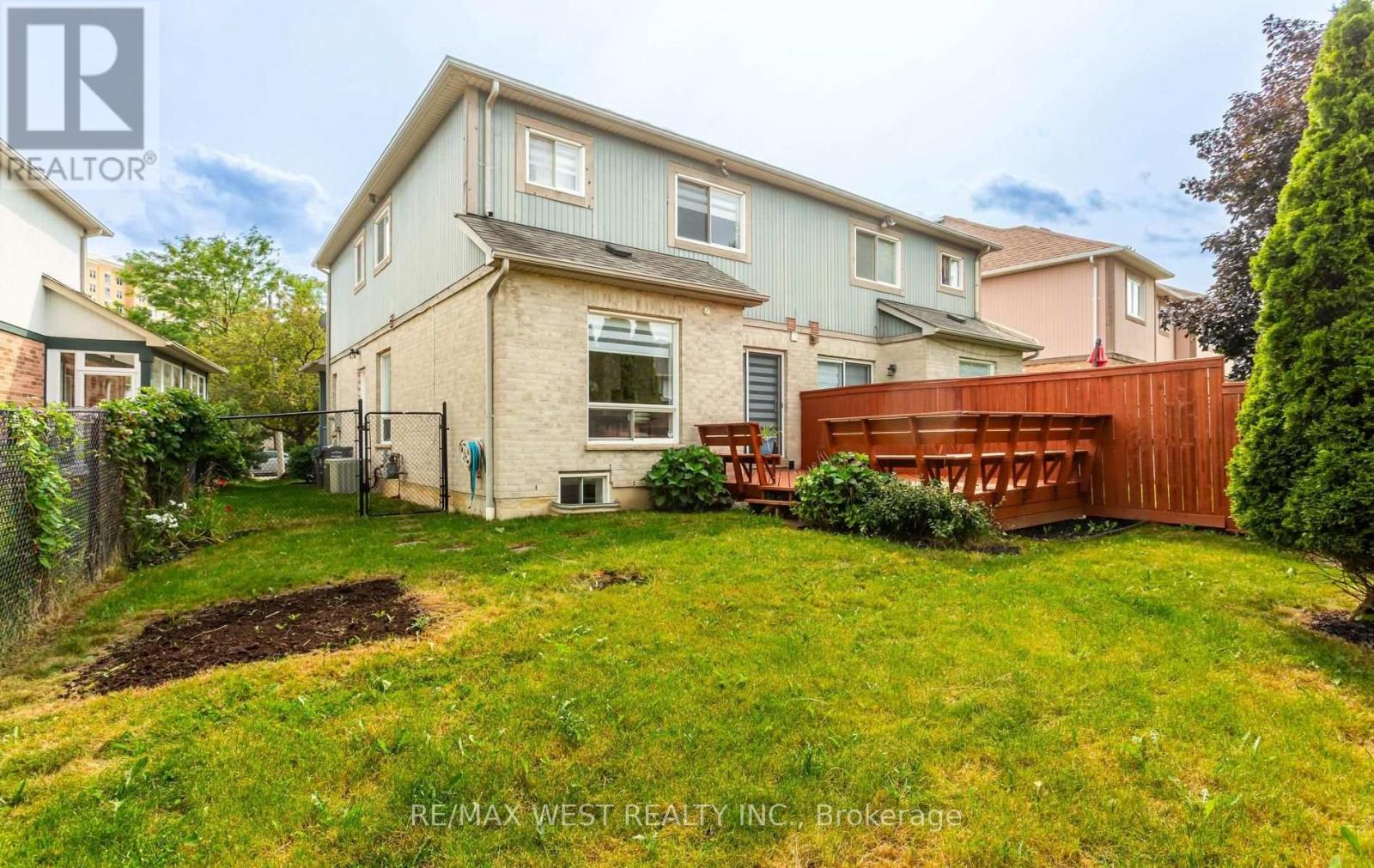 5239 Bushelgrove Circle, Mississauga, Ontario  L5M 6C5 - Photo 49 - W13689636