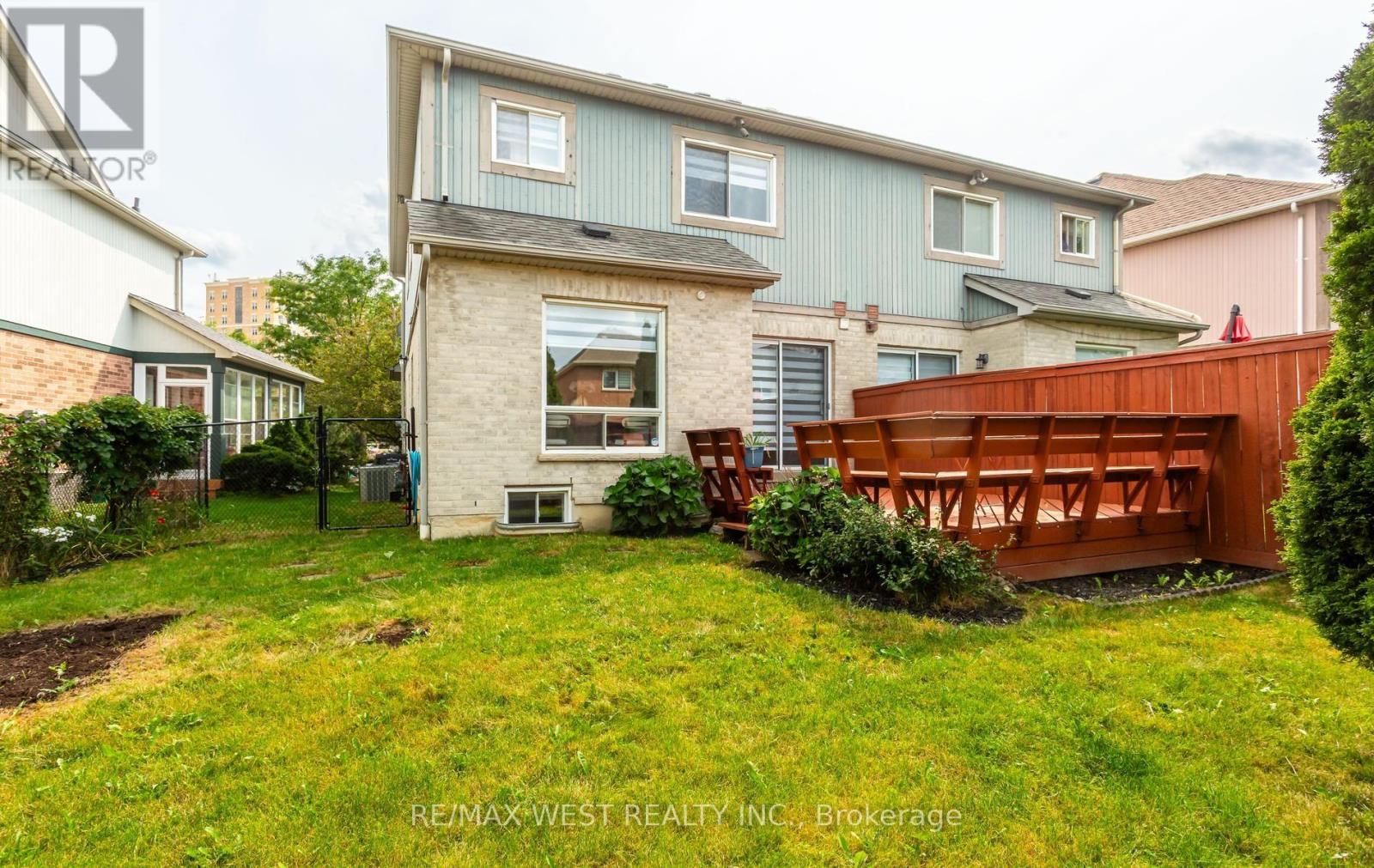 5239 Bushelgrove Circle, Mississauga, Ontario  L5M 6C5 - Photo 48 - W13689636