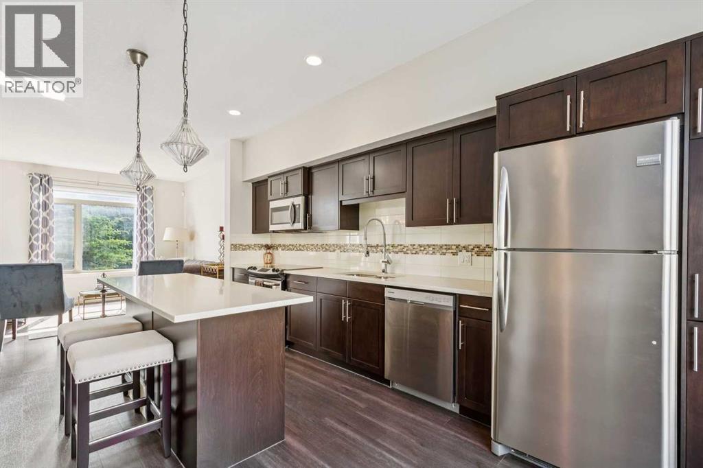 16 Westpark Common Sw, Calgary, Alberta T3H 0Y4 - Photo 7 - A2331948
