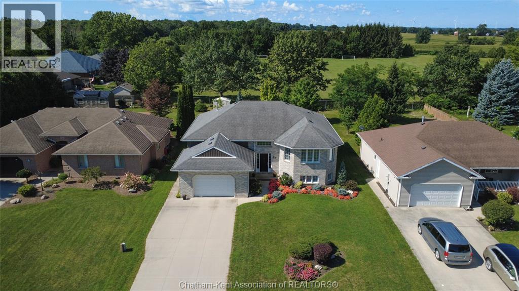 39 Maple Street South, Ridgetown, Ontario  N0P 2C0 - Photo 3 - 26019556